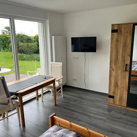 Bungalow Neuss Buitenkant foto